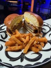 Kulturas breakfast burger